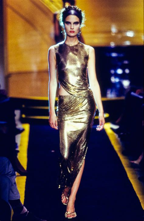 giacchetto versace gallagher|Versace, Fall 1997 .